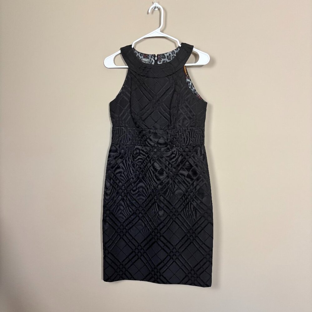Muse Black Textured Fit-and-Flare Dress with Patterned Lining - Size 6